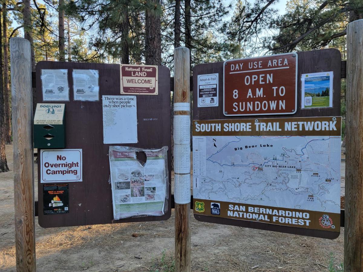 Four Seasons Getaway-Private Hot Spa With Pine Tree Views-Walk To Village And Pineknot Trailhead-Plus King Bed! Big Bear Lake Exterior photo