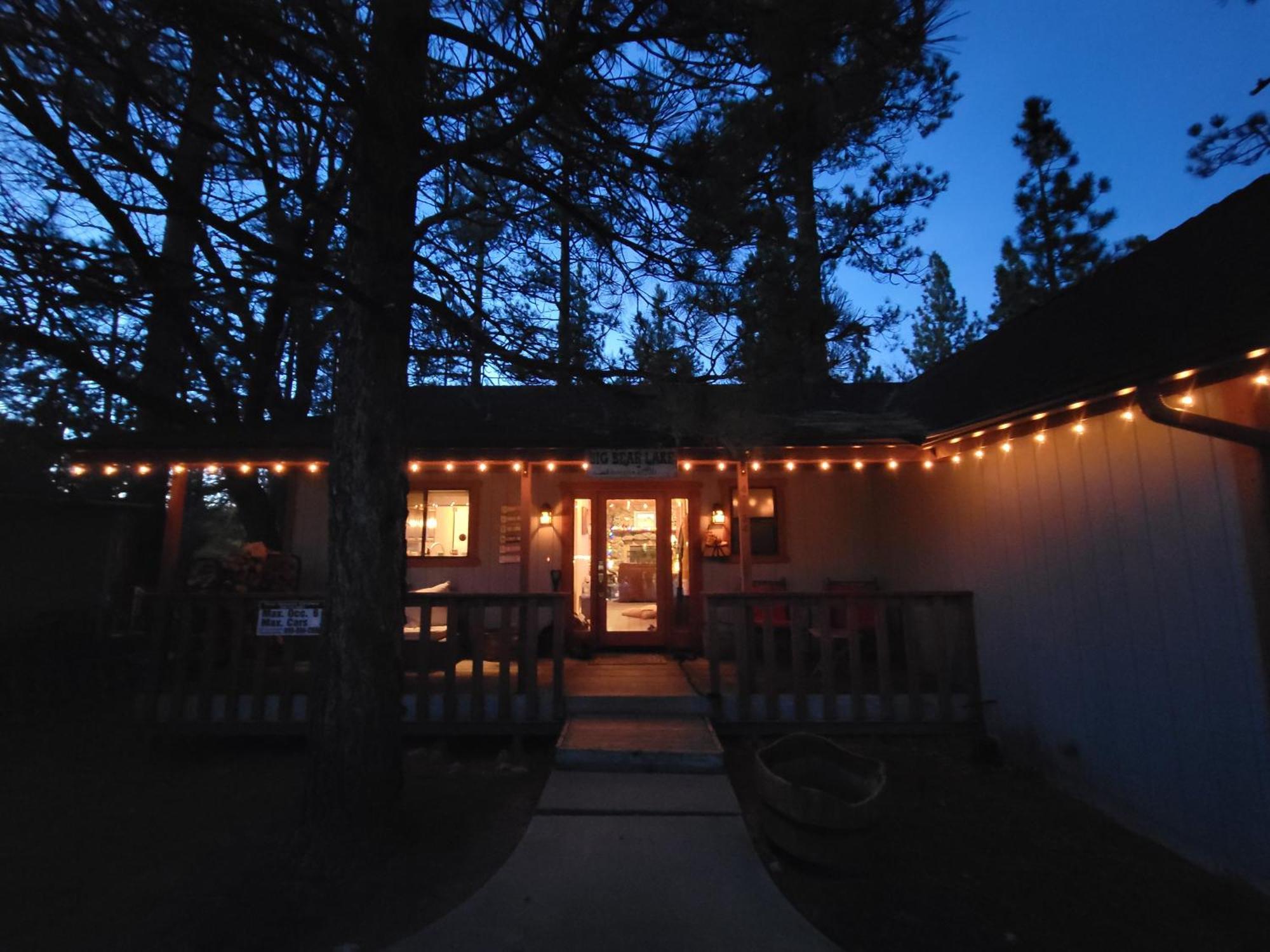 Four Seasons Getaway-Private Hot Spa With Pine Tree Views-Walk To Village And Pineknot Trailhead-Plus King Bed! Big Bear Lake Exterior photo